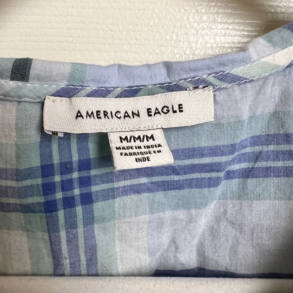 American Eagle blue plaid button up cotton top with exaggerated Peter Pan collar - Picture 4 of 7